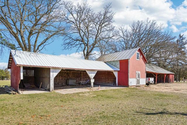 N4691 County Road HH, Mauston, WI 53948