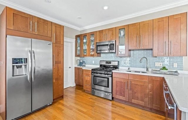 52 Stanley Ave 2, Medford, MA 02155