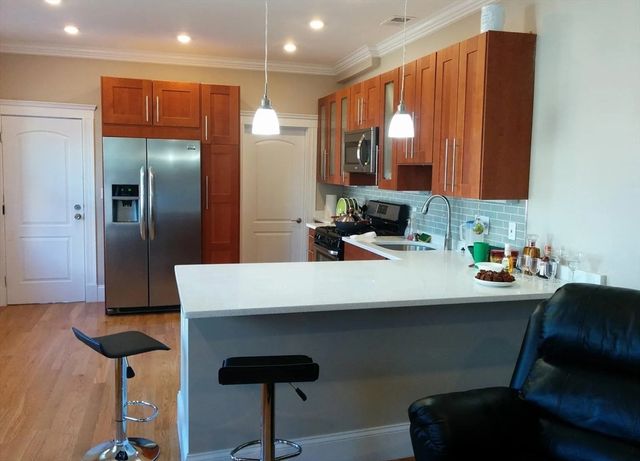 52 Stanley Ave 2, Medford, MA 02155