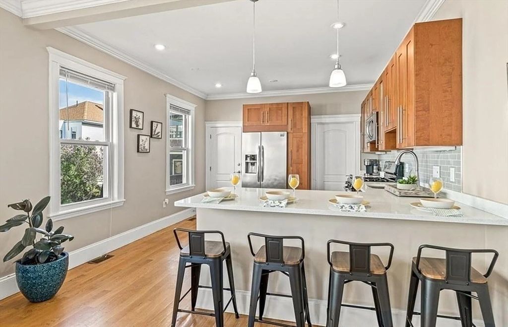 52 Stanley Ave 2, Medford, MA 02155