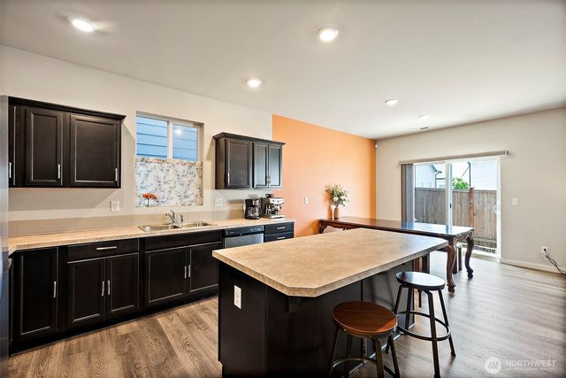 18418 107th Avenue E, Puyallup, WA 98374