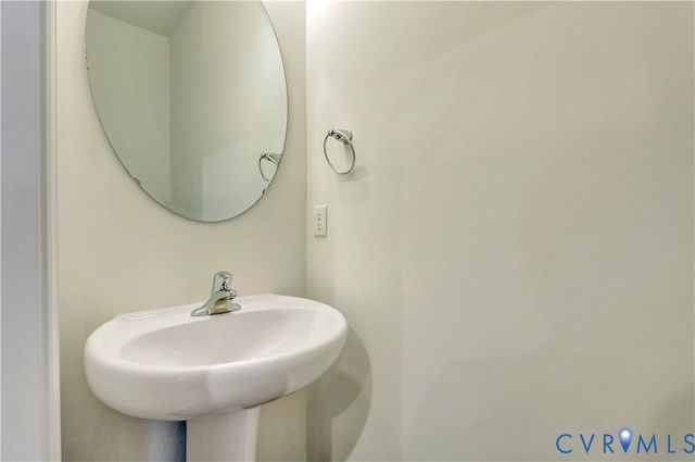 18764 Palisades Cove Trl, Moseley, VA 23120