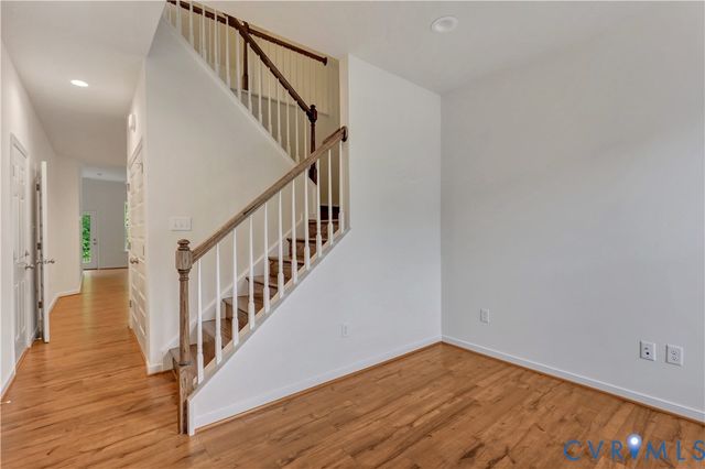 18764 Palisades Cove Trl, Moseley, VA 23120