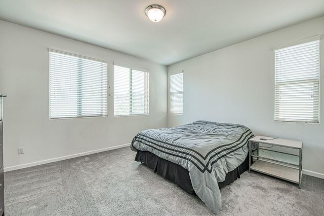 3043 Cirque Lane, Clovis, CA 93619