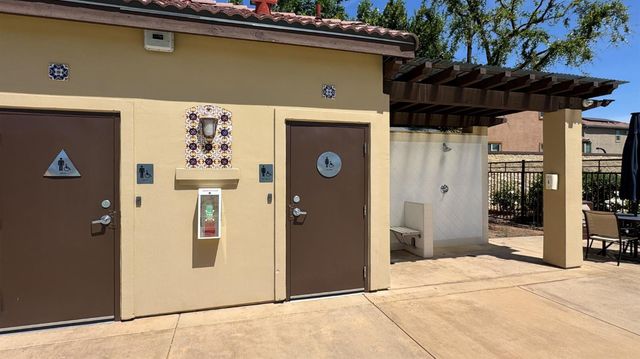 3043 Cirque Lane, Clovis, CA 93619