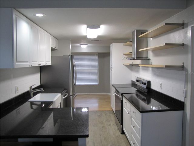 7807 N MATANZAS AVENUE, Tampa, FL 33614