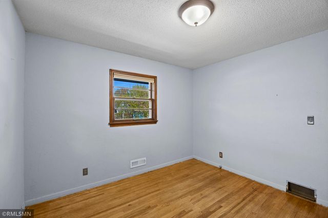 920 W 62nd Street, Minneapolis, MN 55419