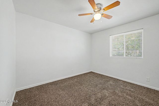 2527 W LARKSPUR Drive, Phoenix, AZ 85029