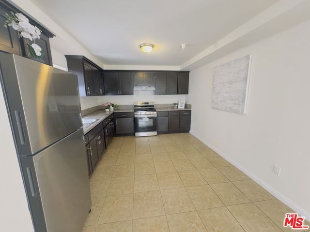 10605 Avalon Boulevard, Los Angeles, CA 90003