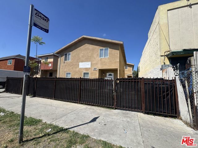 10605 Avalon Boulevard, Los Angeles, CA 90003
