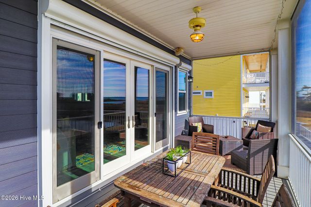 525 Sanders Lane, Newport, NC 28570