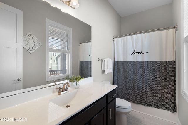 525 Sanders Lane, Newport, NC 28570