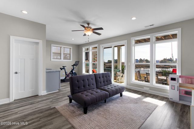 525 Sanders Lane, Newport, NC 28570