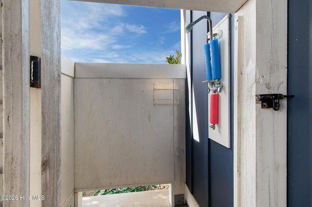 525 Sanders Lane, Newport, NC 28570