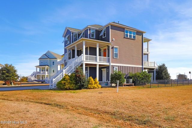 525 Sanders Lane, Newport, NC 28570