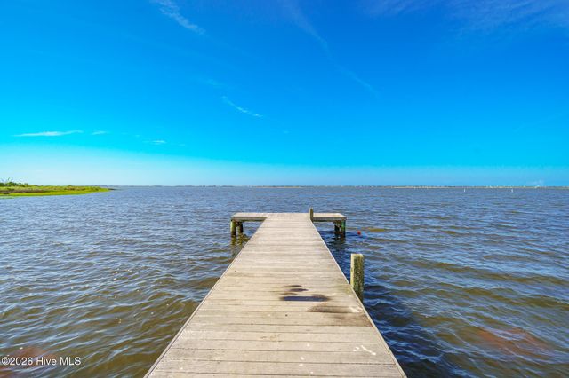 525 Sanders Lane, Newport, NC 28570