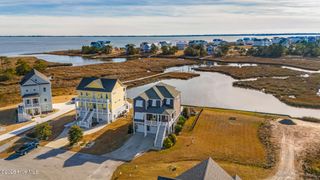 525 Sanders Lane, Newport, NC 28570