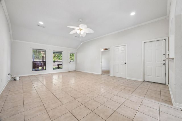 4607 Julia Lane, Santa Fe, TX 77510