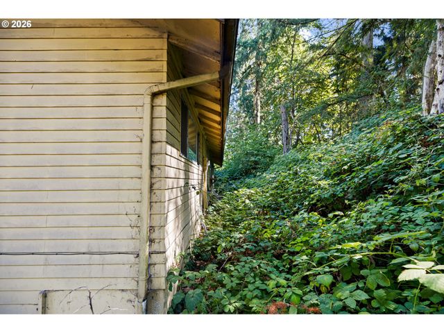 2872 GREENTREE Way, Eugene, OR 97405