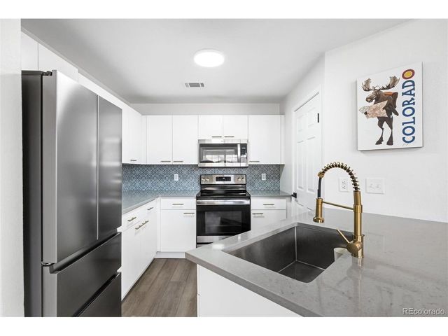 8747 E Dry Creek Rd 1624, Englewood, CO 80112