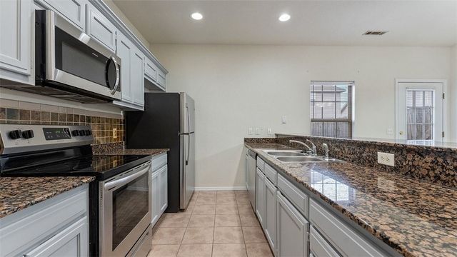 3000 SW Windrift Avenue, Bentonville, AR 72713