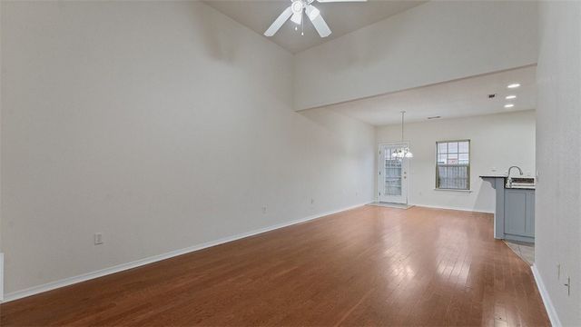 3000 SW Windrift Avenue, Bentonville, AR 72713