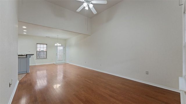 3000 SW Windrift Avenue, Bentonville, AR 72713