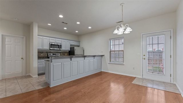 3000 SW Windrift Avenue, Bentonville, AR 72713