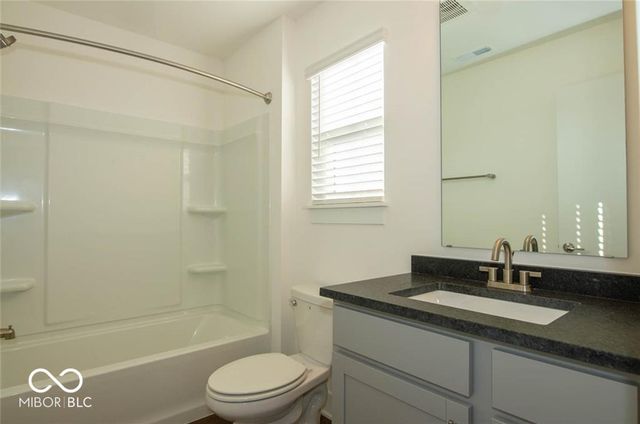 1037 W 18th Street, Indianapolis, IN 46202