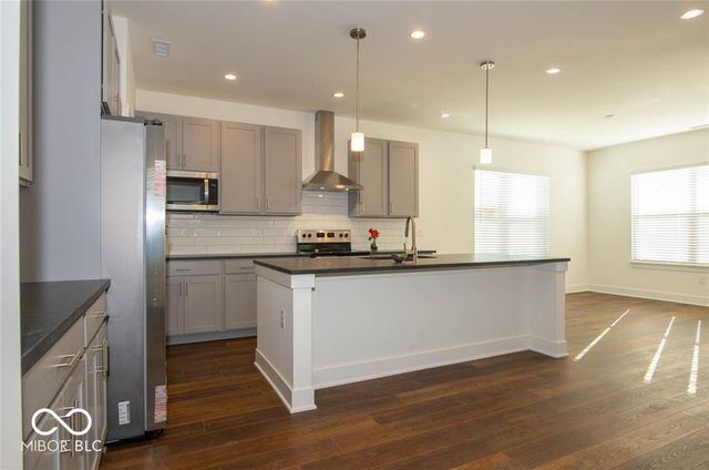1037 W 18th Street, Indianapolis, IN 46202