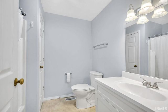 1350 S College Mall Road, Bloomington, IN 47401