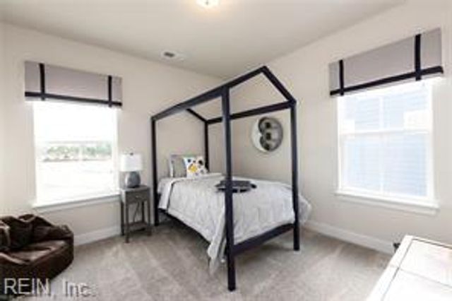 125 Station DR, Suffolk, VA 23434