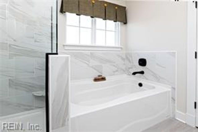 125 Station DR, Suffolk, VA 23434