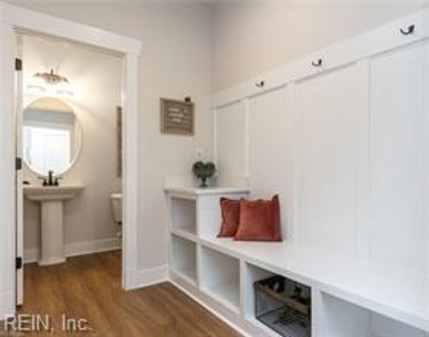 125 Station DR, Suffolk, VA 23434