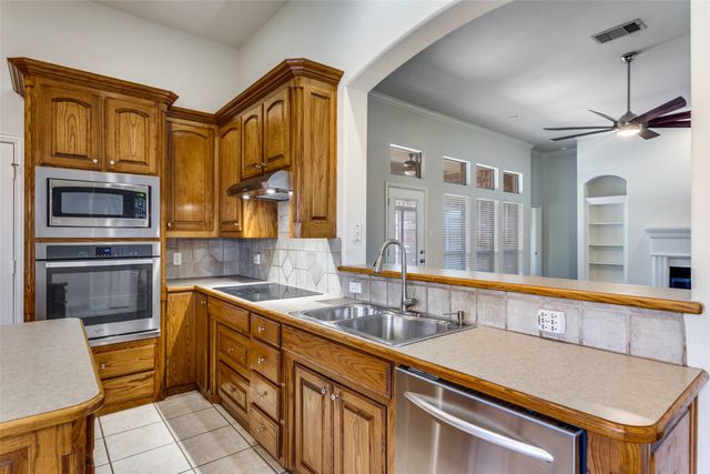 7901 Chaddington Drive, North Richland Hills, TX 76182