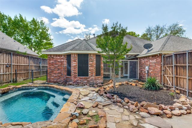 7901 Chaddington Drive, North Richland Hills, TX 76182