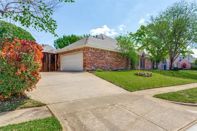 7901 Chaddington Drive, North Richland Hills, TX 76182