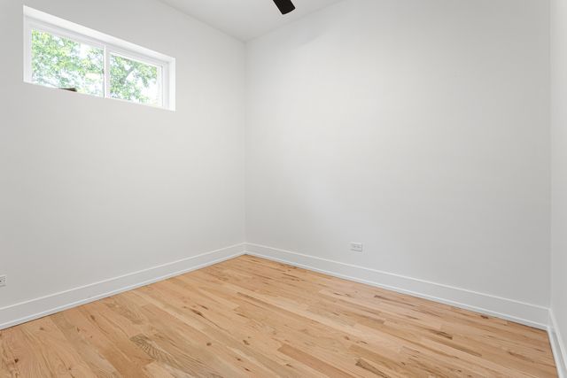 6627 S Saint Lawrence Avenue, Chicago, IL 60637