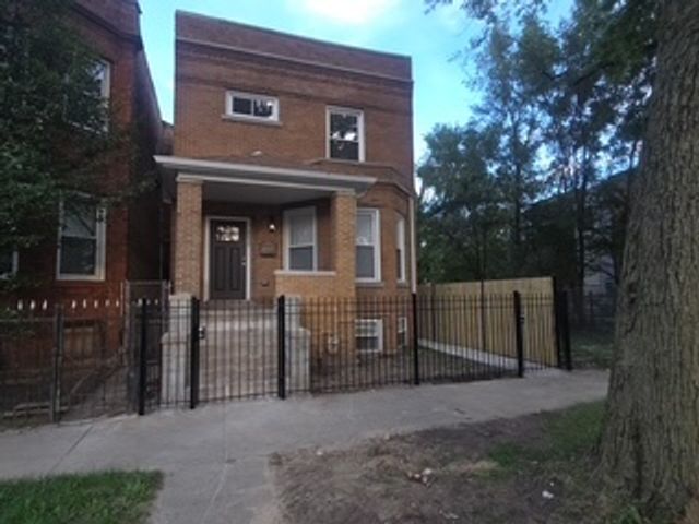 6627 S Saint Lawrence Avenue, Chicago, IL 60637