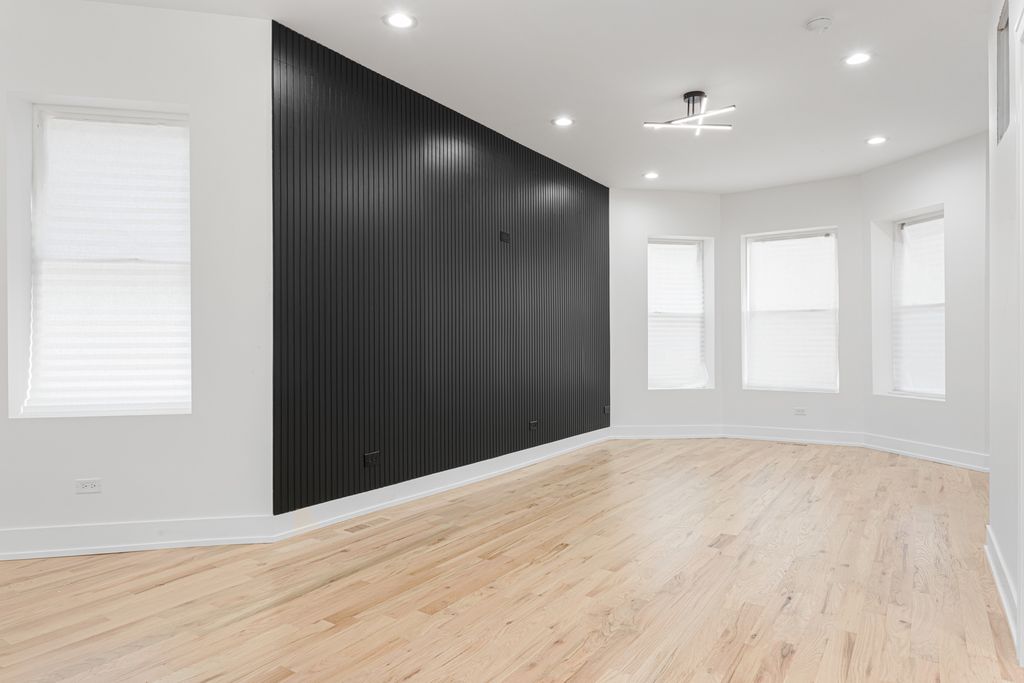 6627 S Saint Lawrence Avenue, Chicago, IL 60637 — photo 3