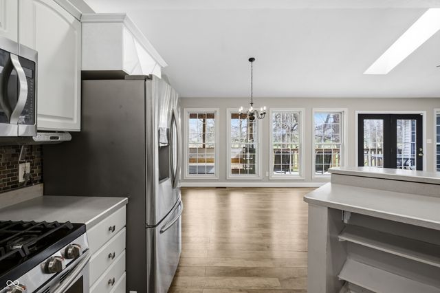 4565 W Carr Hill Road, Columbus, IN 47201