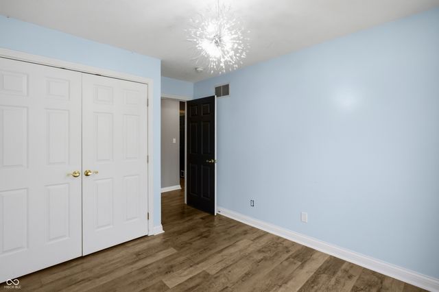 4565 W Carr Hill Road, Columbus, IN 47201