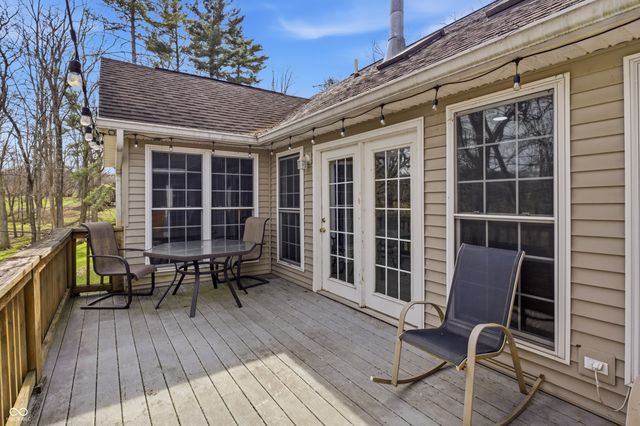 4565 W Carr Hill Road, Columbus, IN 47201