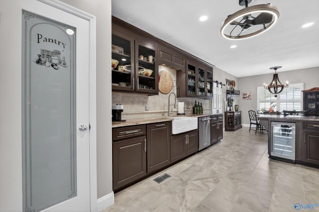 19 Hancock Road, Fayetteville, TN 37334