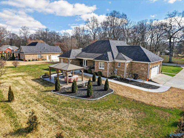 19 Hancock Road, Fayetteville, TN 37334