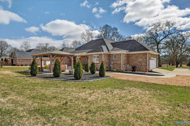 19 Hancock Road, Fayetteville, TN 37334