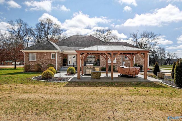 19 Hancock Road, Fayetteville, TN 37334