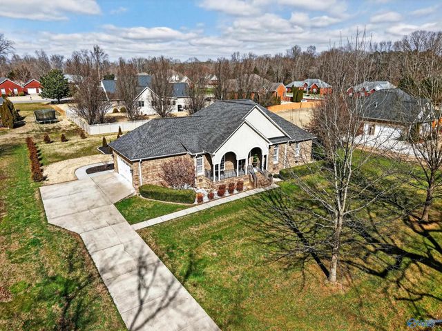 19 Hancock Road, Fayetteville, TN 37334