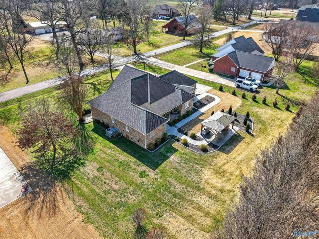 19 Hancock Road, Fayetteville, TN 37334