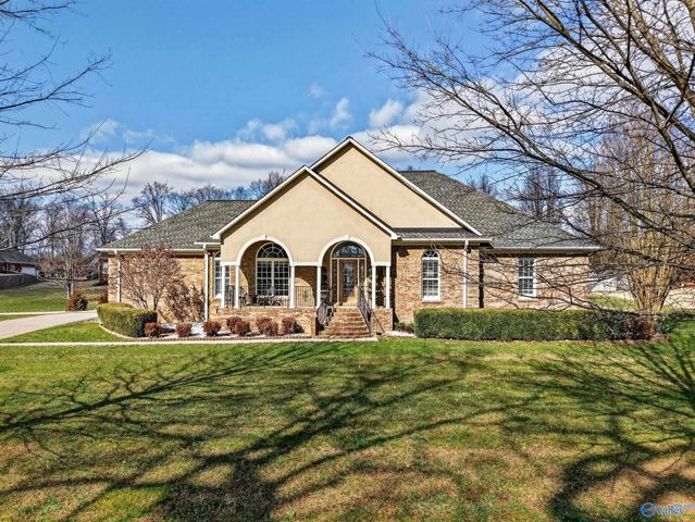 19 Hancock Road, Fayetteville, TN 37334